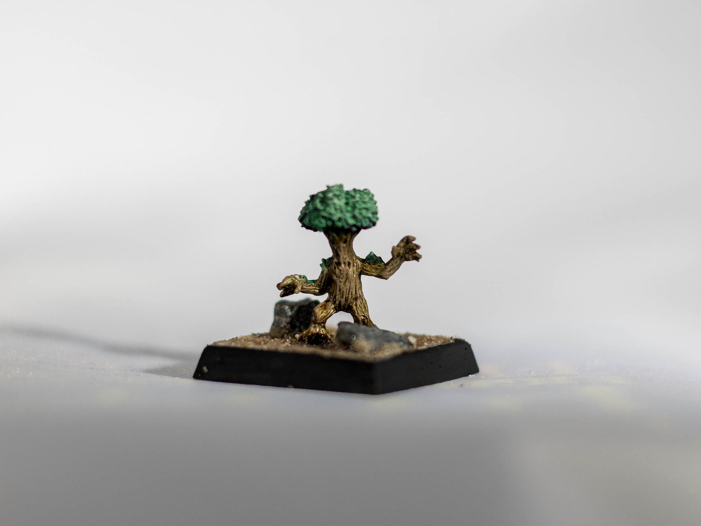 Elf Druid and Familiar - Dungeons & Dragons Painted Miniature | Pathfinder | Tabletop