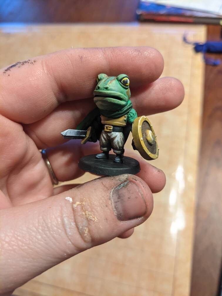 Frog Fighter, Knight, Paladin Painted Model - Dice Heads Printed Miniatures | Dungeons & Dragons | Pathfinder | Tabletop