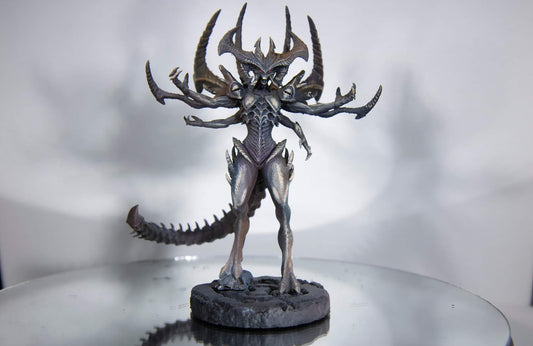 Shadhakairis, Demon Queen Painted Model - RN Estudio Printed Miniature | Dungeons & Dragons | Pathfinder | Tabletop