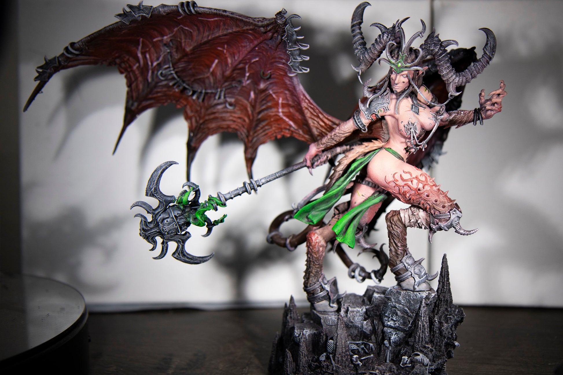Illyra Vash Painted Model - Archvillain Games Miniature | Dungeons & Dragons | Pathfinder | Tabletop